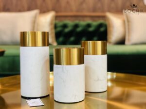 Ambiance-DOL-WHITE-Trio-de-vases-cylindre-en-Marbre-Naturel-couleur-Blanche-et-contour-en-Acier-inoxydable-couleur-Or