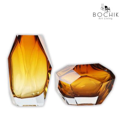 DIAMOND-AMBER-ORANGE-Duo-de-vases-de-luxe-en-forme-de-diamant-en-crystal-orange